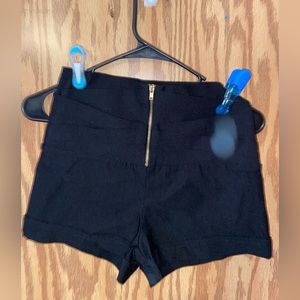 CHARLOTTE RUSSE SIZE MEDIUM NWOT SUPER HIGH WAIST SHORTIE SHORTS